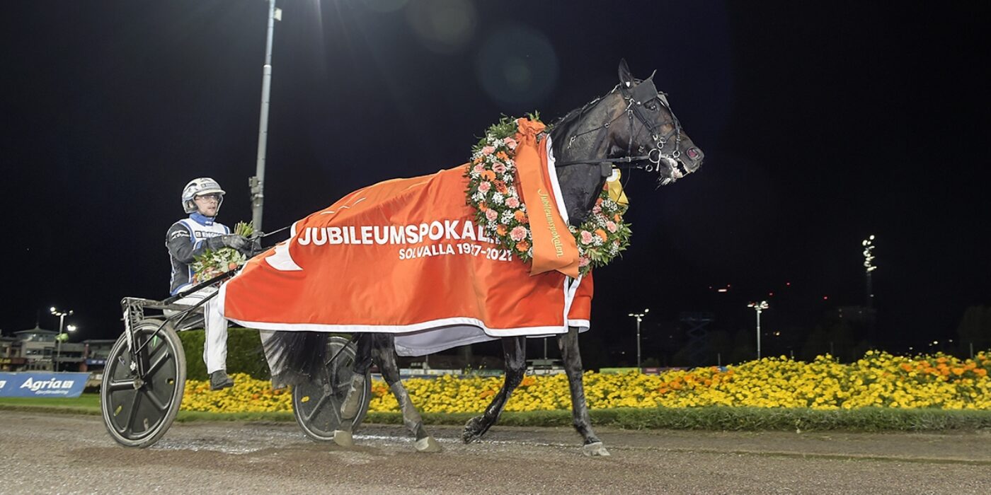 INTERNATIONELL UPPVISNING I JUBILEUMSPOKALEN