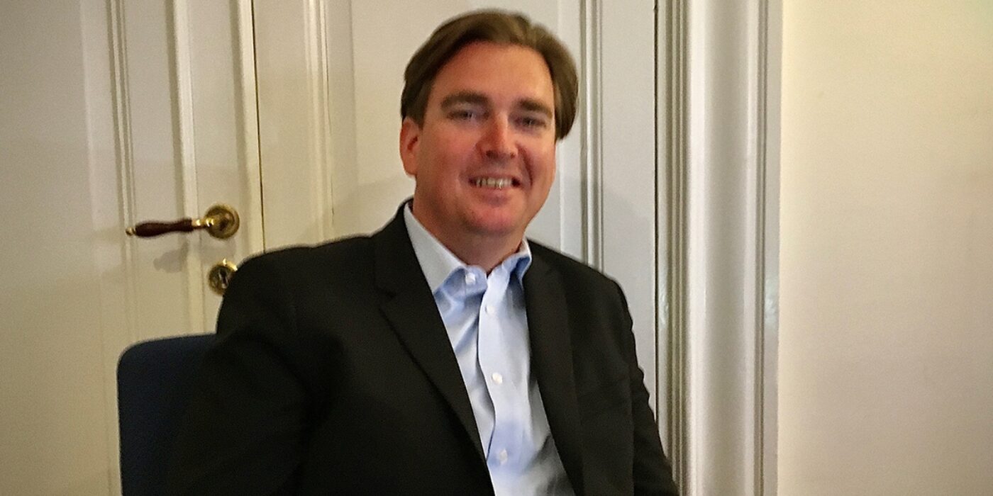 HOLMGREN KLUBBFÖRARE I STOCKHOLMS TRAVSÄLLSKAP