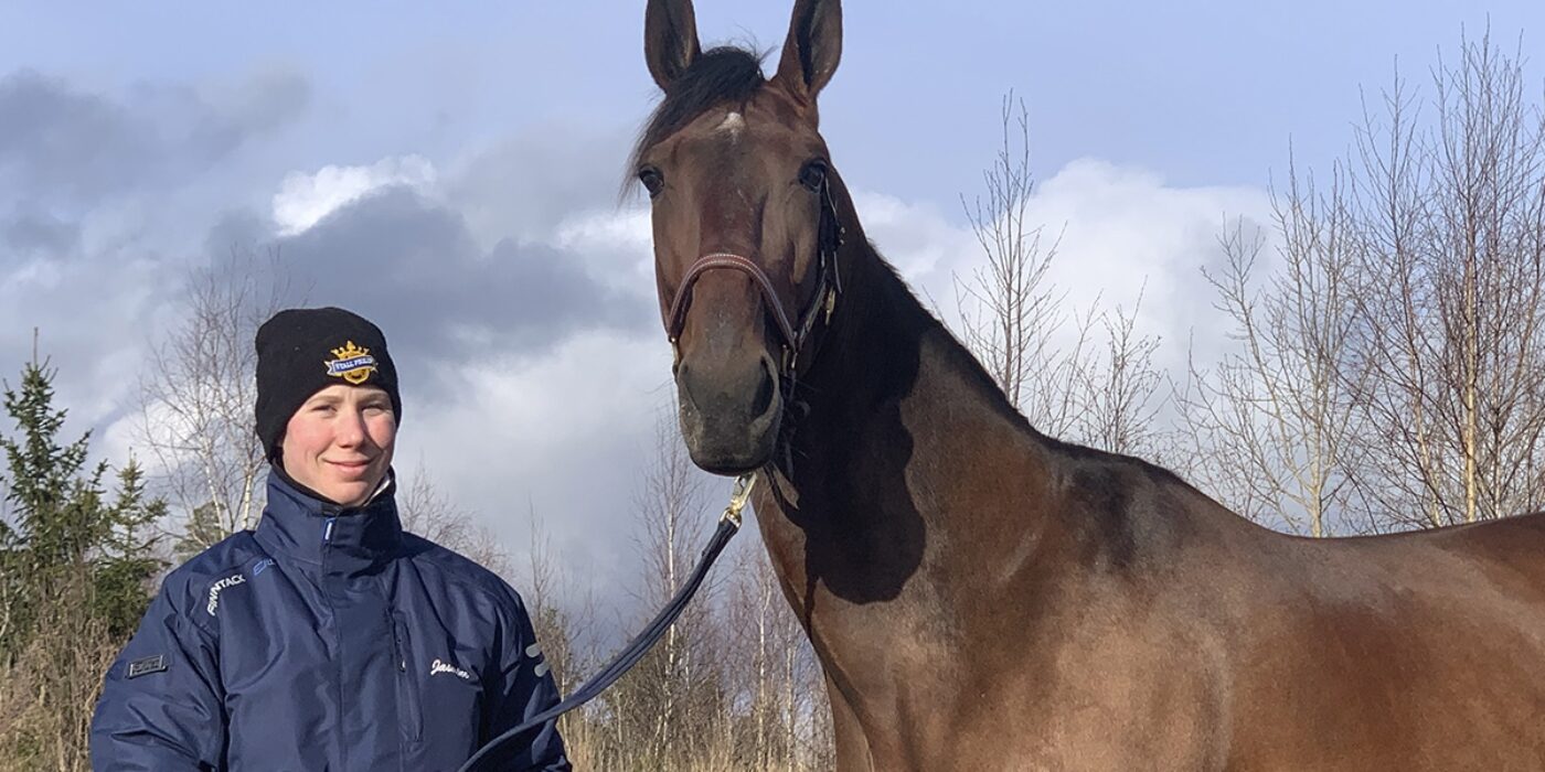 HALLÅ DÄR JASMINE ISING&#8230;