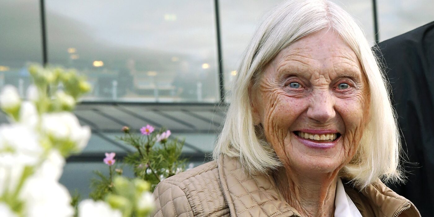 SUCCÉN MARGARETAS TIDIGA UNGHÄSTSERIE I YTTERLIGARE FEM ÅR