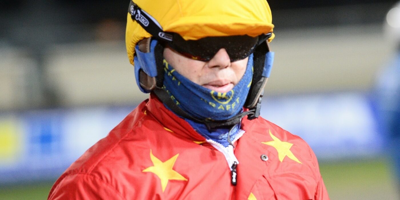 V86: Tackade chefen med att vinna dubbelt