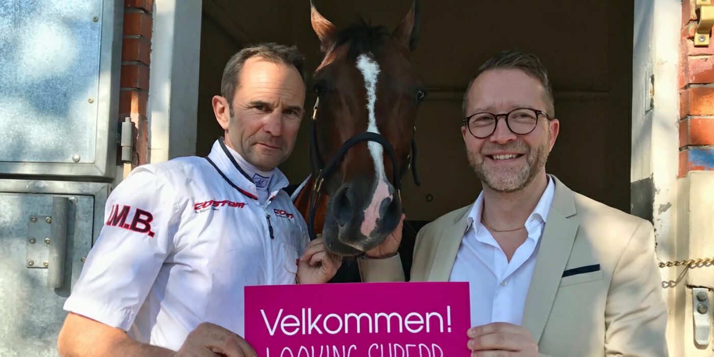 Looking Superb inbjuden till Elitloppet